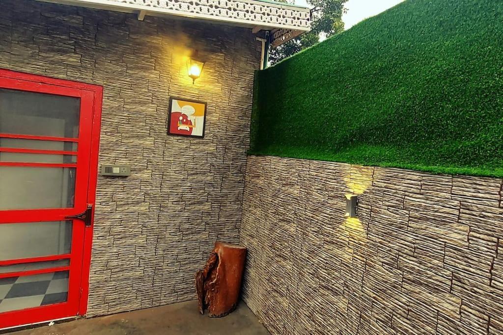 Olive Greens Homestay Dehradun Exterior photo